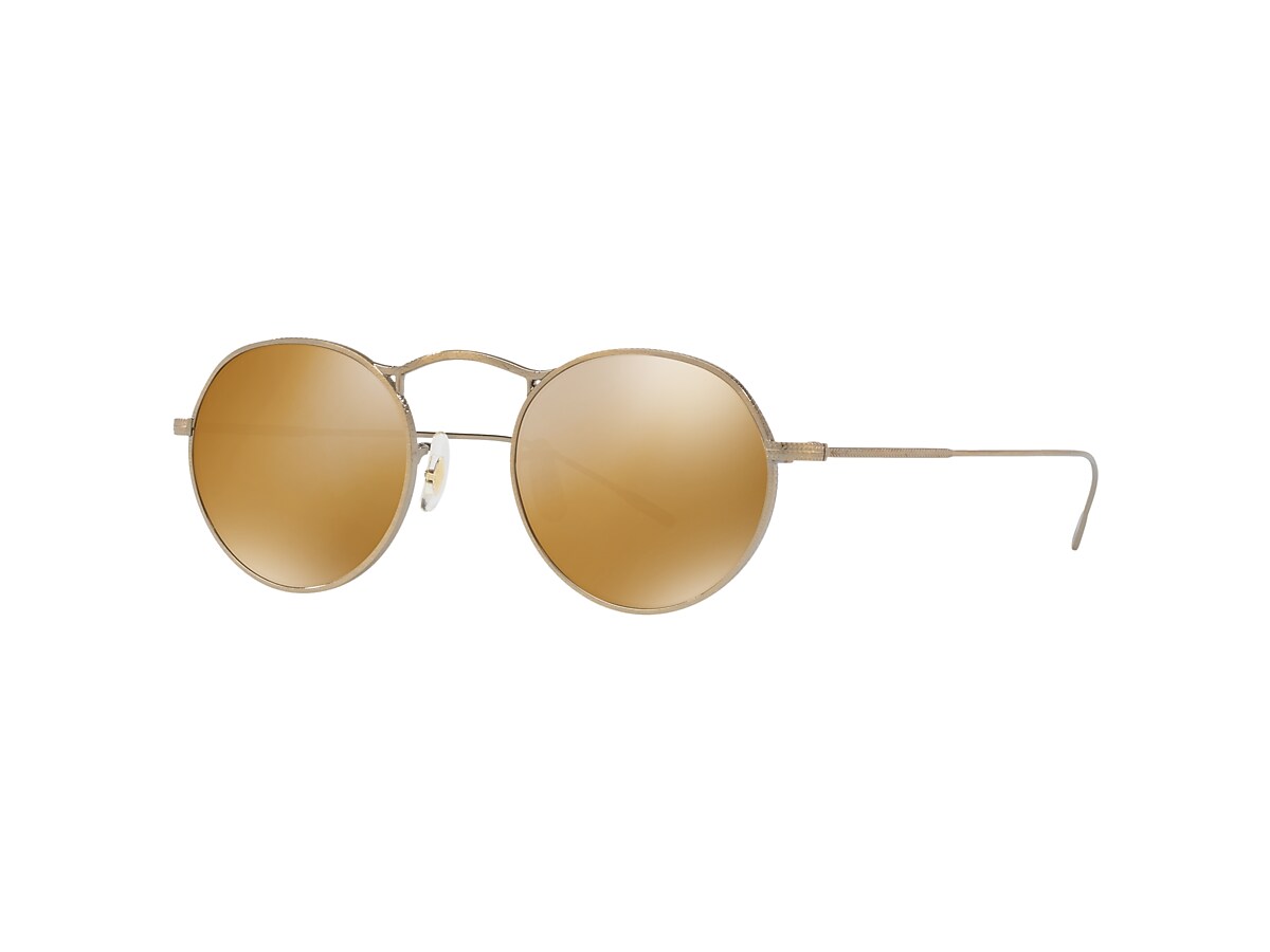 Oliver M-4 30Th Sunglasses in Antique Gold | Oliver® Oliver M-4 30Th Sunglasses in Antique Gold | Oliver®