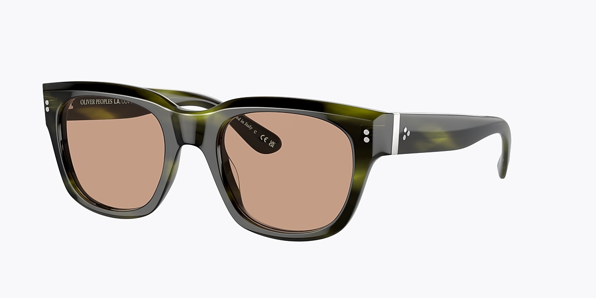 827934439658 main image