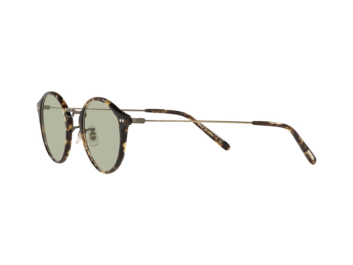 Oliver Donaire Eyeglasses in 382/Antique Gold | Oliver®