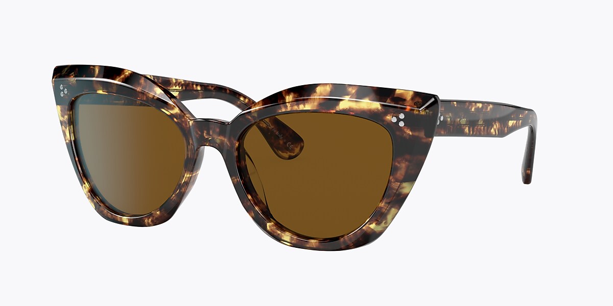 827934452916 main image