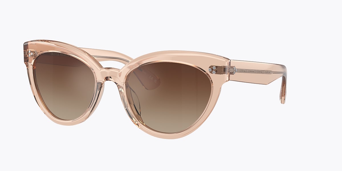 827934465909 main image