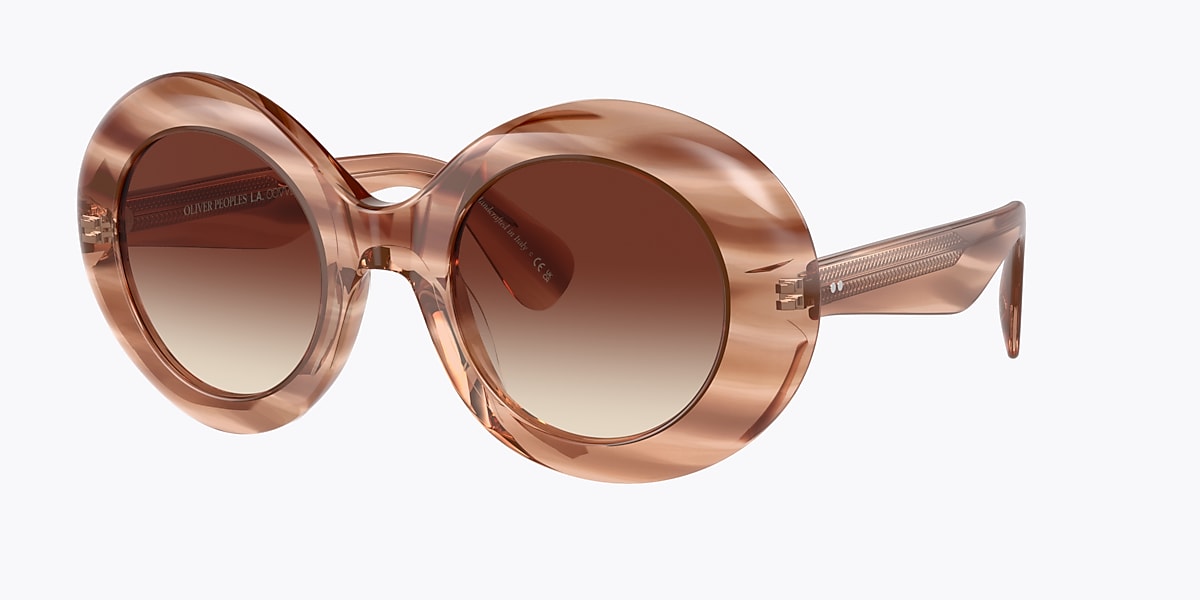 827934470408 main image