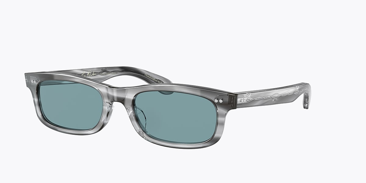 827934471863 main image