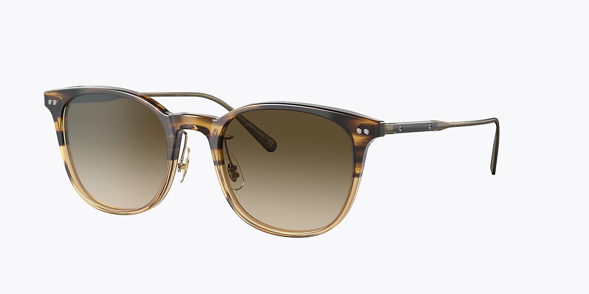 827934471979 main image