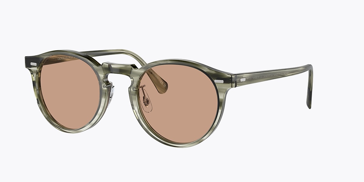 827934483552 main image